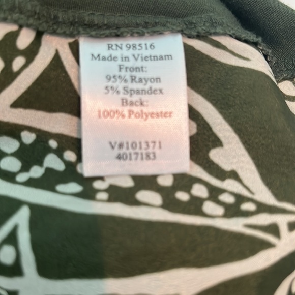 Coldwater Creek Top, size 10-12 - Picture 5 of 6